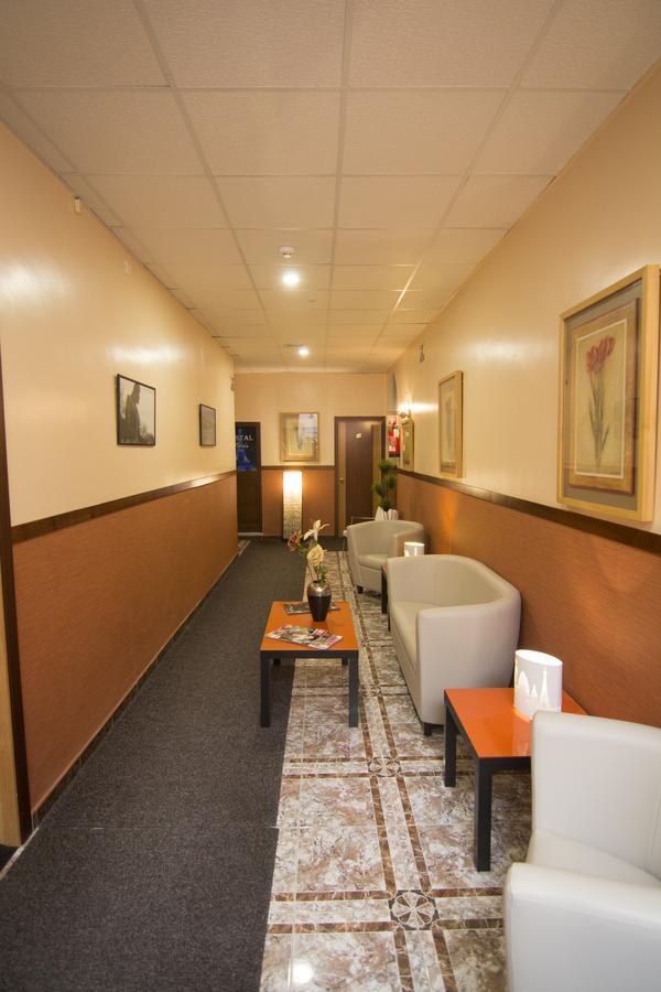 Hostal Paris San Fernando Exterior photo
